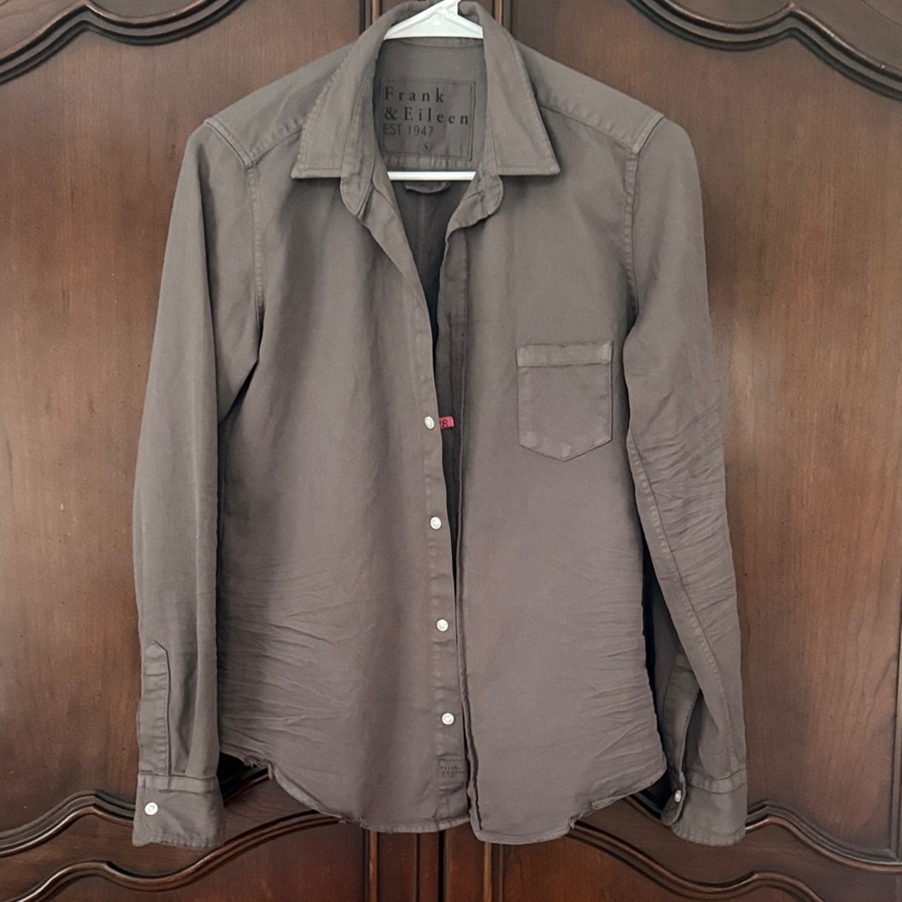 Frank & Eileen Famous Denim Distressed Gray Button Down Shirt - Small